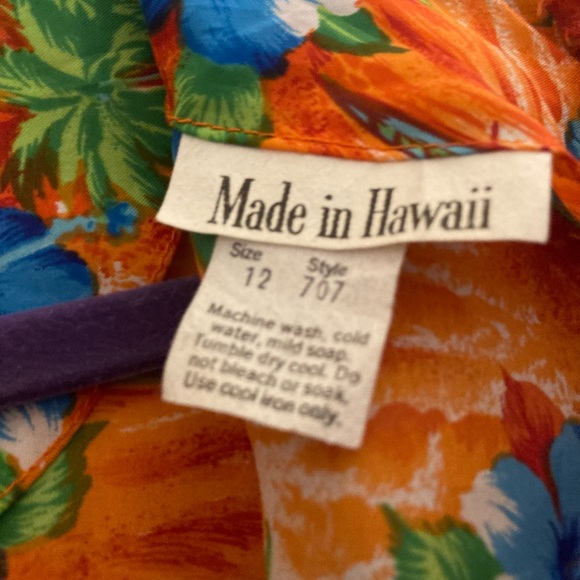Vintage Hawaiian Caftan - Picture 6 of 6